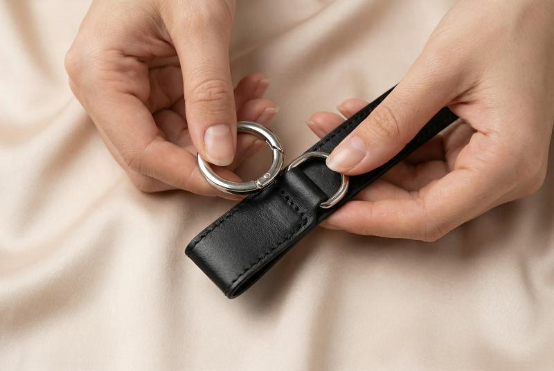 Как поменять карабин на сумке