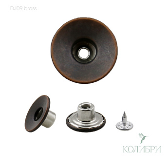 dj 09 Brass